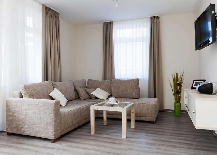 Hinrichs * Carolinensiel